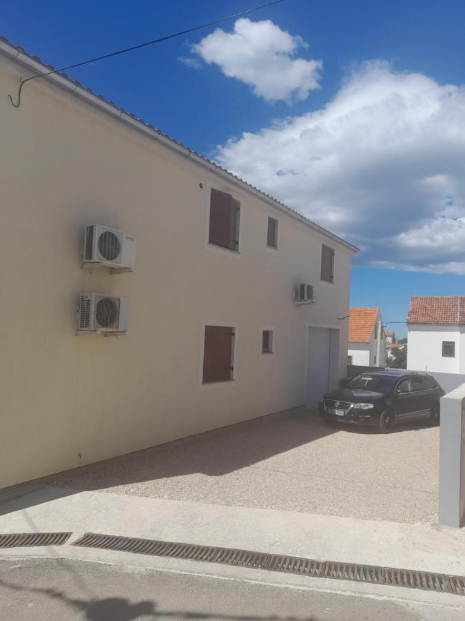 Apartment Dukic Свети свети Филип и Яков Екстериор снимка