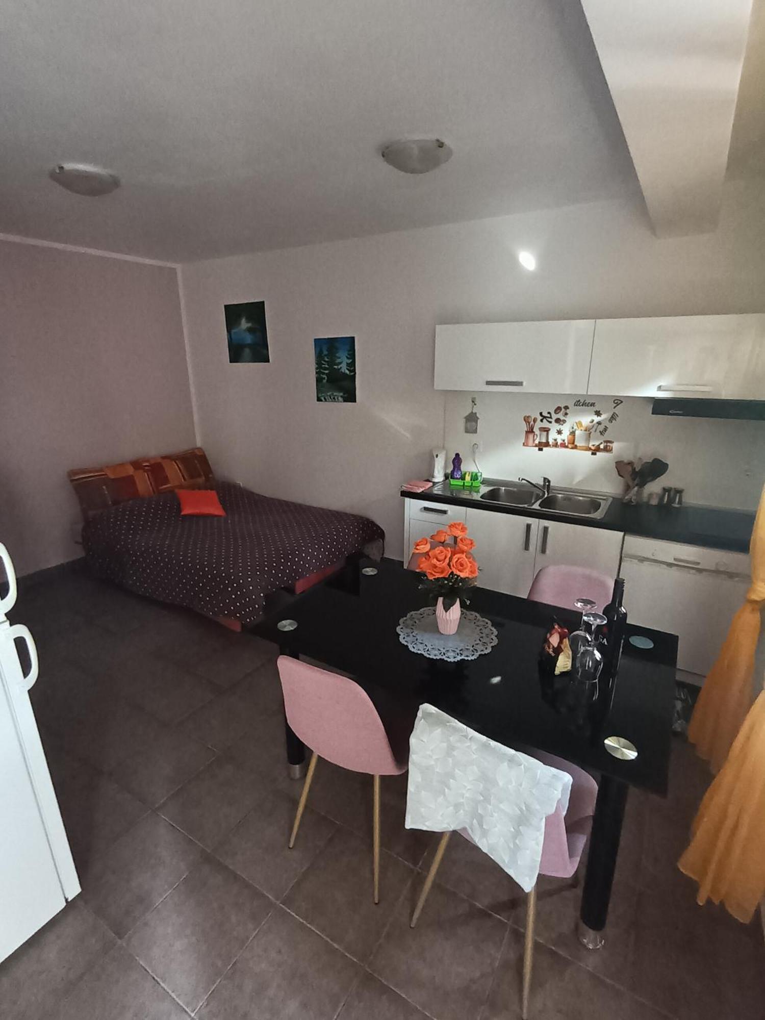 Apartment Dukic Свети свети Филип и Яков Екстериор снимка
