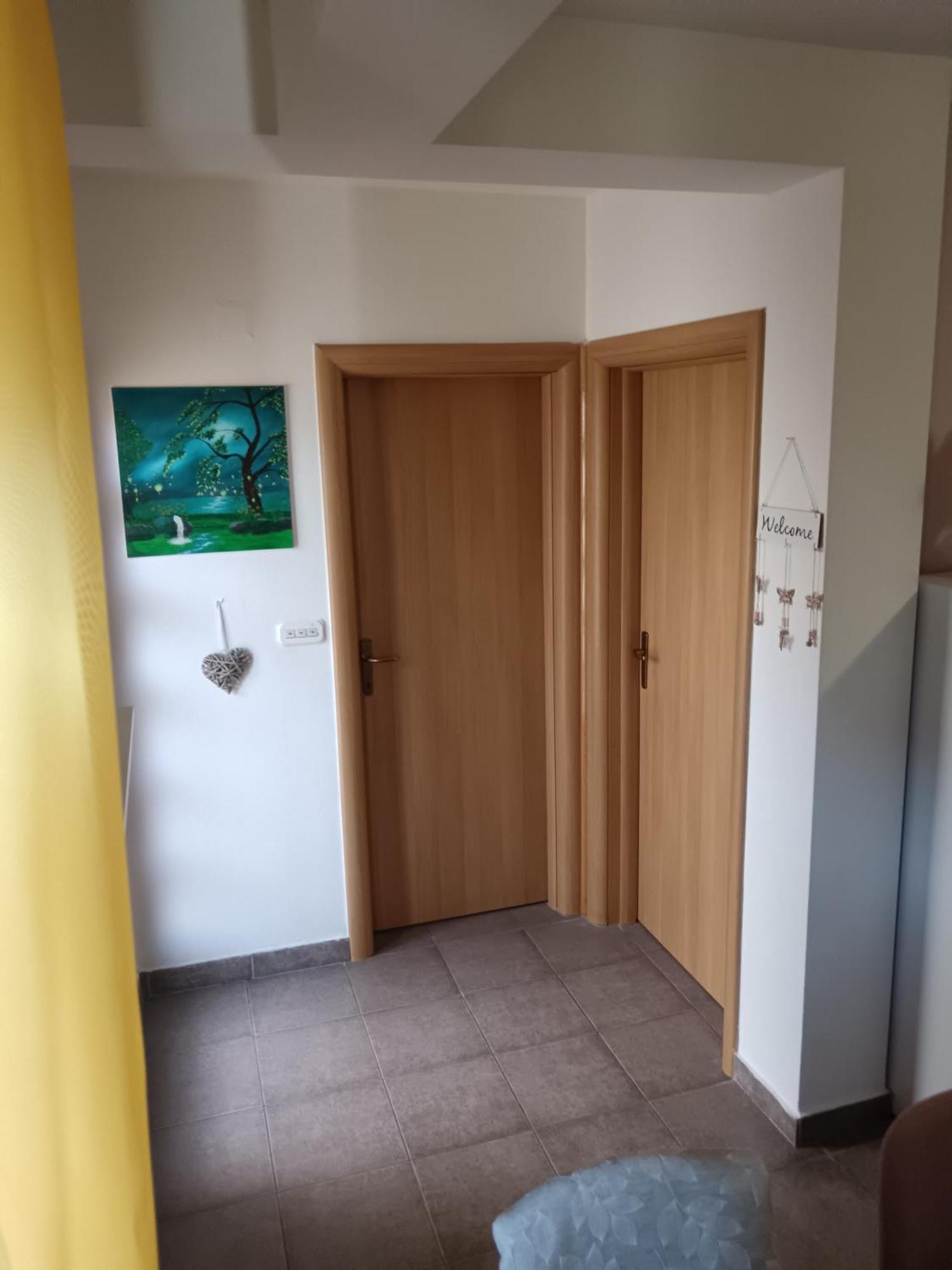 Apartment Dukic Свети свети Филип и Яков Екстериор снимка